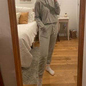 Cutest ribbed sweatsuit from aerie!